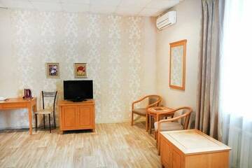 Фото номера Двухместный номер с 2 отдельными кроватями Гостиница Барбарис г. Биробиджан 5
